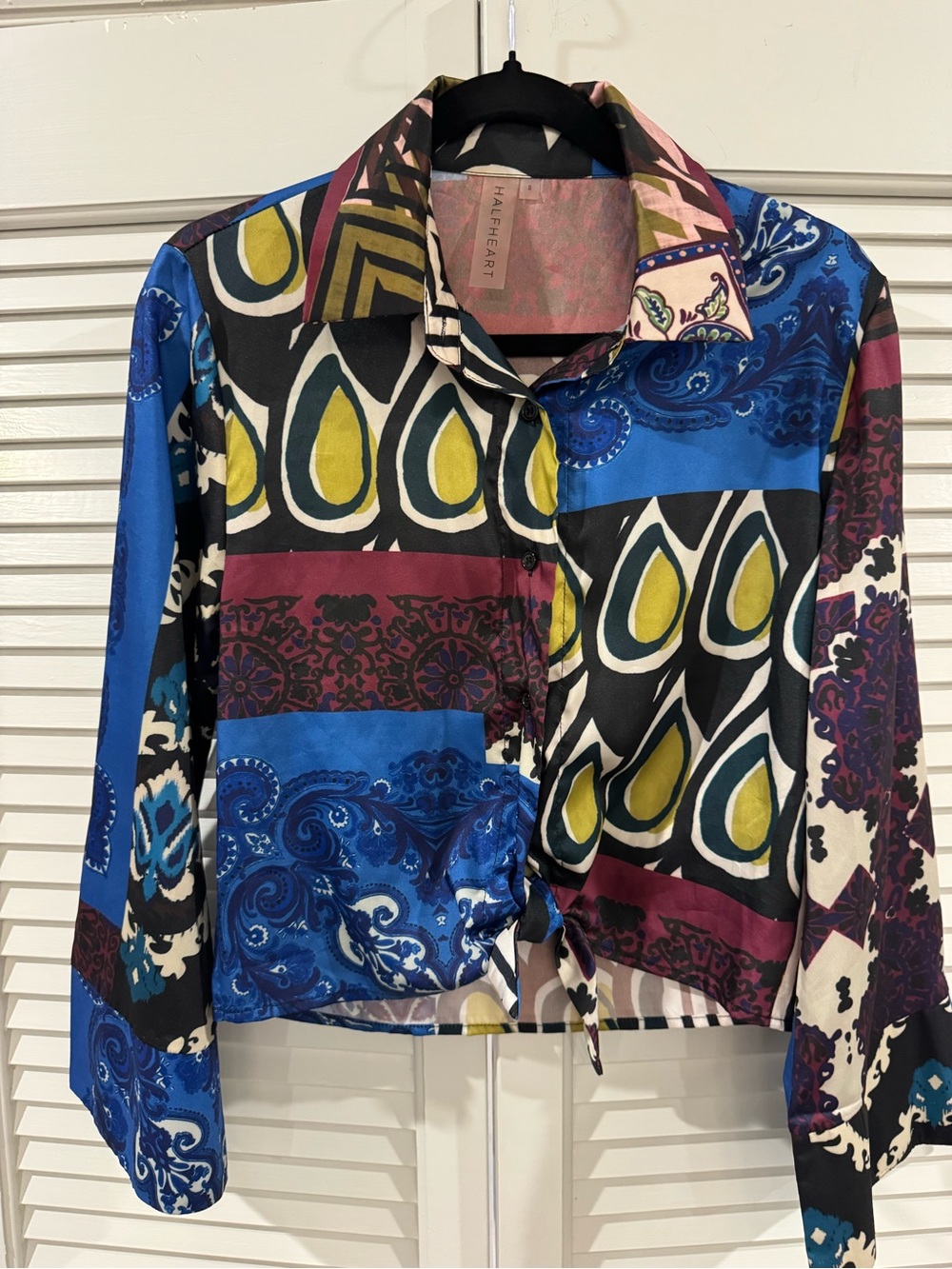 Womens Multi-Color Patterned Button-Front Blouse - Picture 5 of 7